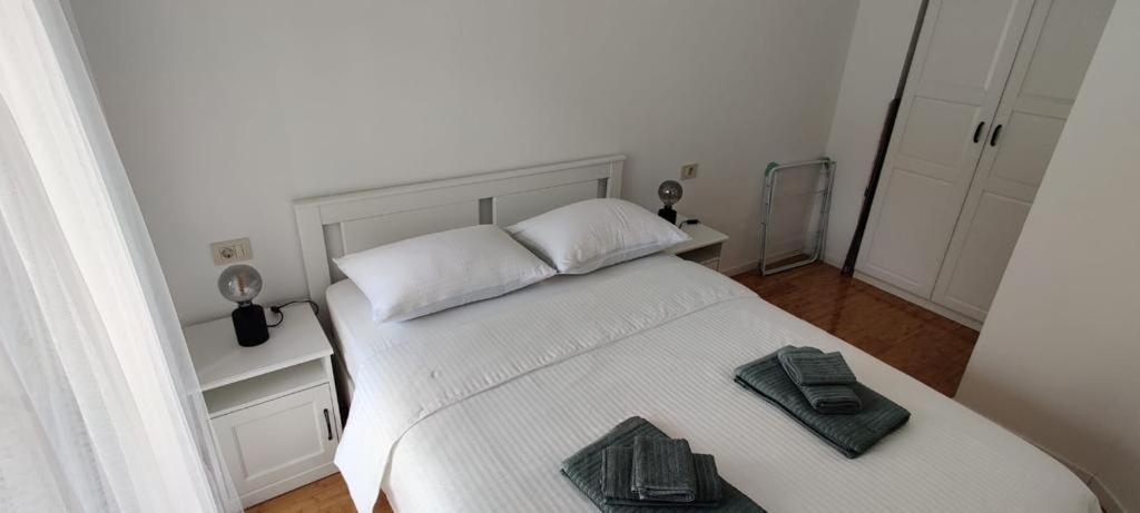 Barakokula Apartment โอมิช ภายนอก รูปภาพ