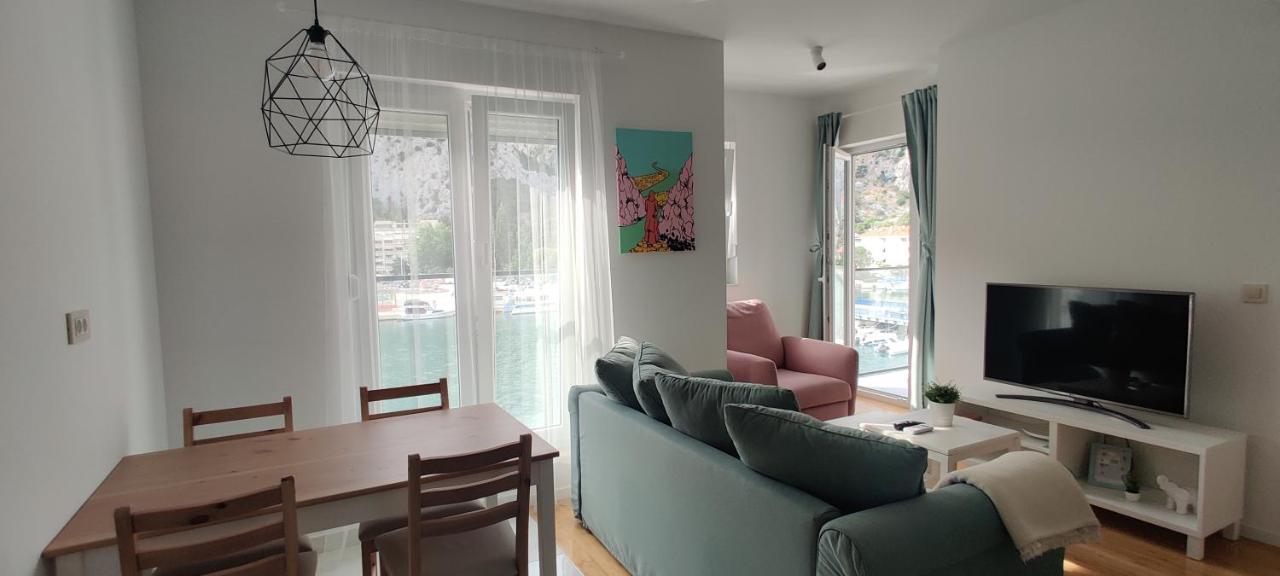 Barakokula Apartment โอมิช ภายนอก รูปภาพ