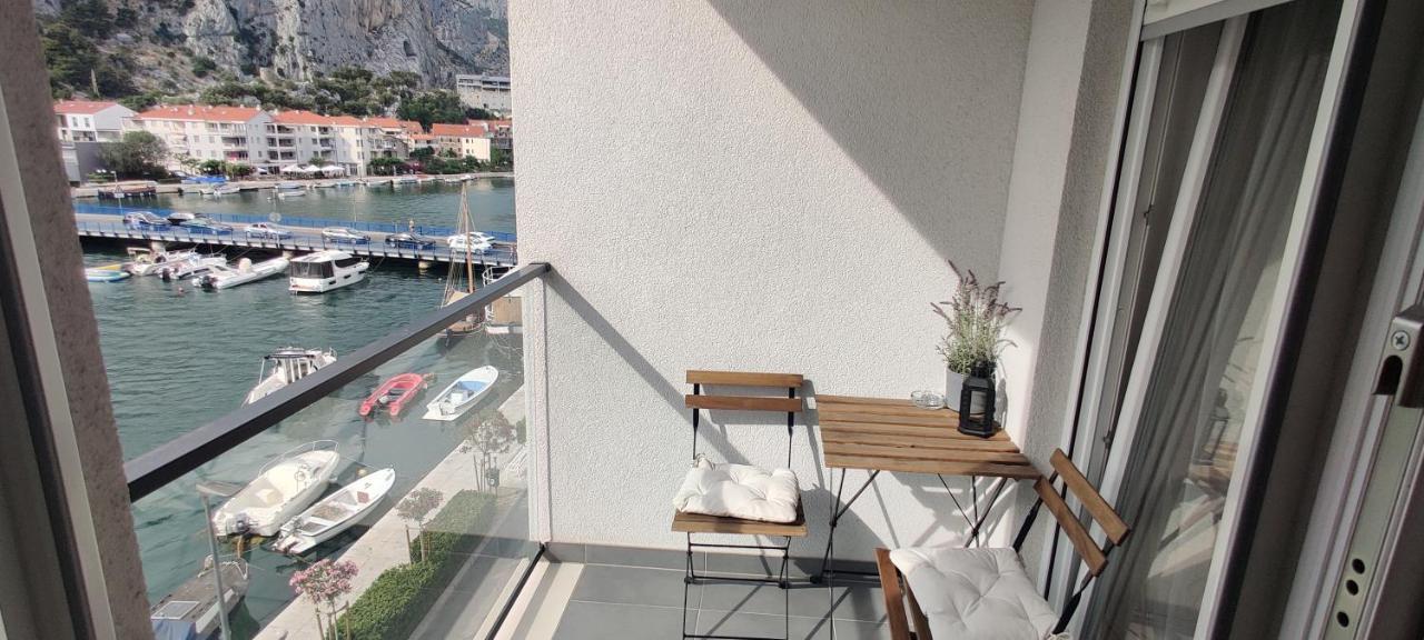 Barakokula Apartment โอมิช ภายนอก รูปภาพ
